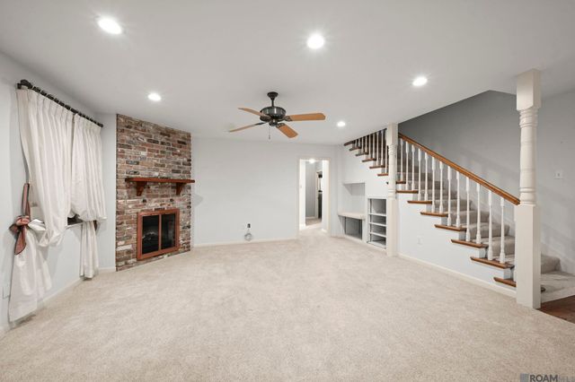 1090 Colonial Dr, Baton Rouge, LA 70806