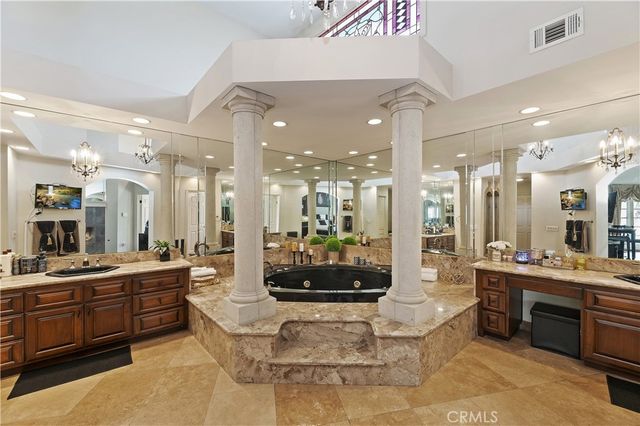 870 Encanto Street, Corona, CA 92881