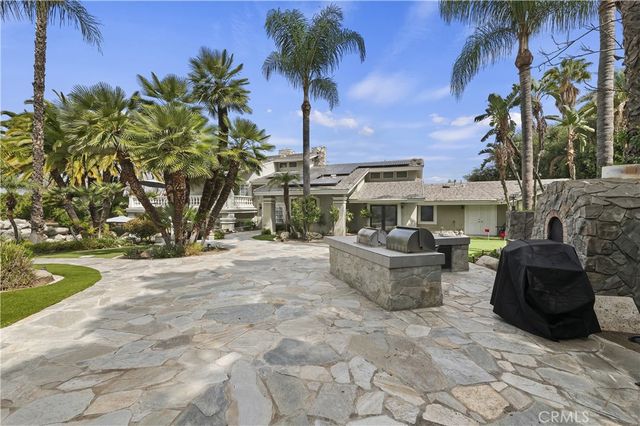 870 Encanto Street, Corona, CA 92881