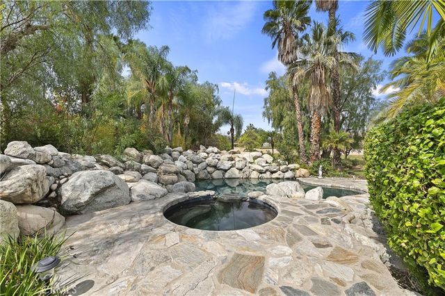 870 Encanto Street, Corona, CA 92881