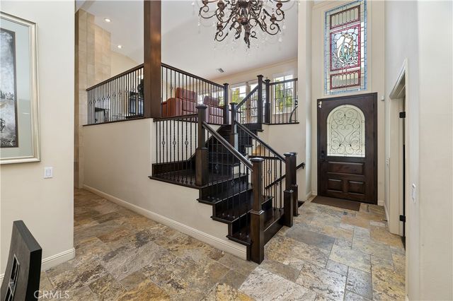 870 Encanto Street, Corona, CA 92881