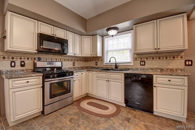 200 Thorndale Avenue, West Seneca, NY 14224