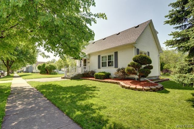 200 Thorndale Avenue, West Seneca, NY 14224