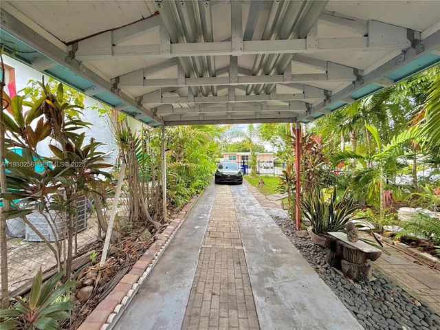 1001 NW 23rd Ct Rear, Miami, FL 33125