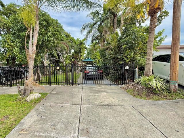 1001 NW 23rd Ct Rear, Miami, FL 33125