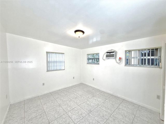 1001 NW 23rd Ct Rear, Miami, FL 33125