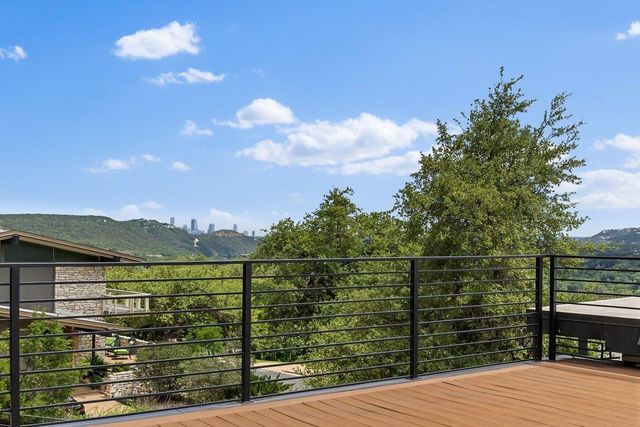 5819 Westslope DR, Austin, TX 78731
