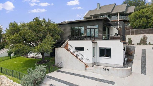 5819 Westslope DR, Austin, TX 78731