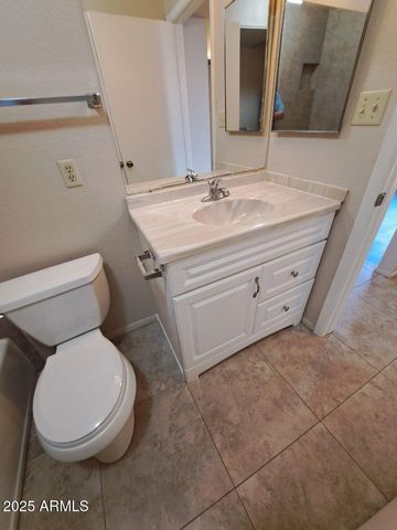 834 S CASITAS Drive B, Tempe, AZ 85281