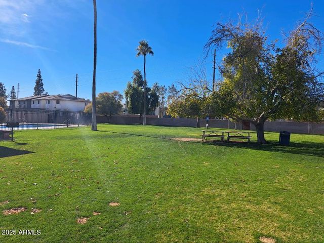 834 S CASITAS Drive B, Tempe, AZ 85281