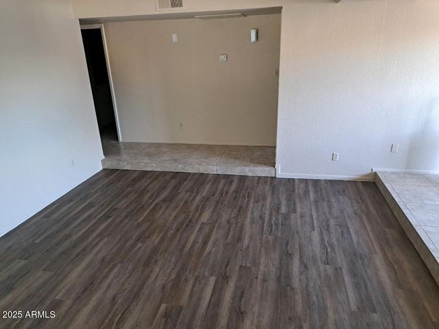 834 S CASITAS Drive B, Tempe, AZ 85281