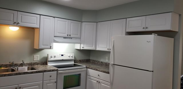 802 N Lake Drive B, Fort Pierce, FL 34982