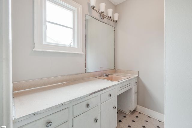 220 Donnan Road, Greenville, SC 29687