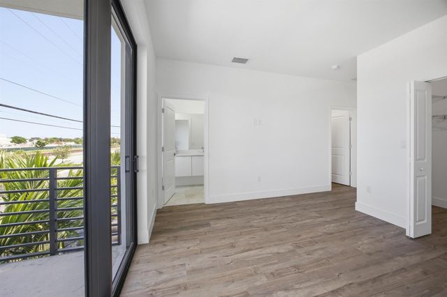 1542 NW 1st Avenue, Pompano Beach, FL 33060