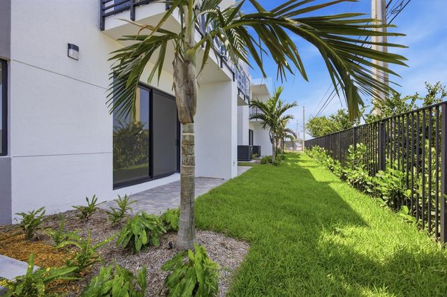 1542 NW 1st Avenue, Pompano Beach, FL 33060