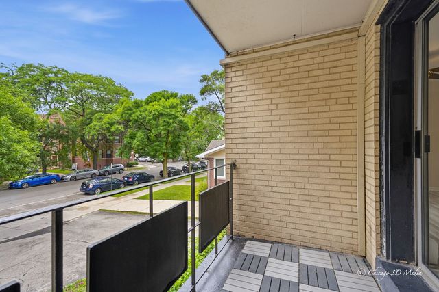 1340 W Touhy Avenue 202, Chicago, IL 60626