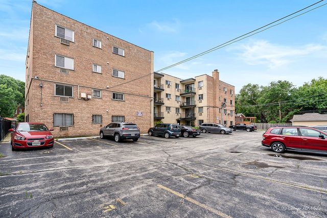 1340 W Touhy Avenue 202, Chicago, IL 60626
