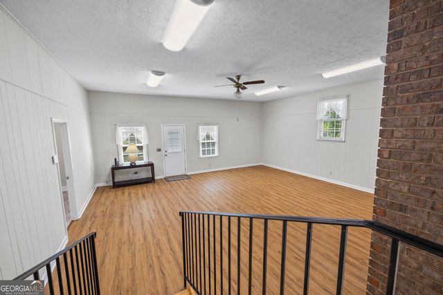 8050 Hog Mountain Road, Statham, GA 30666