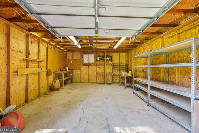 8050 Hog Mountain Road, Statham, GA 30666