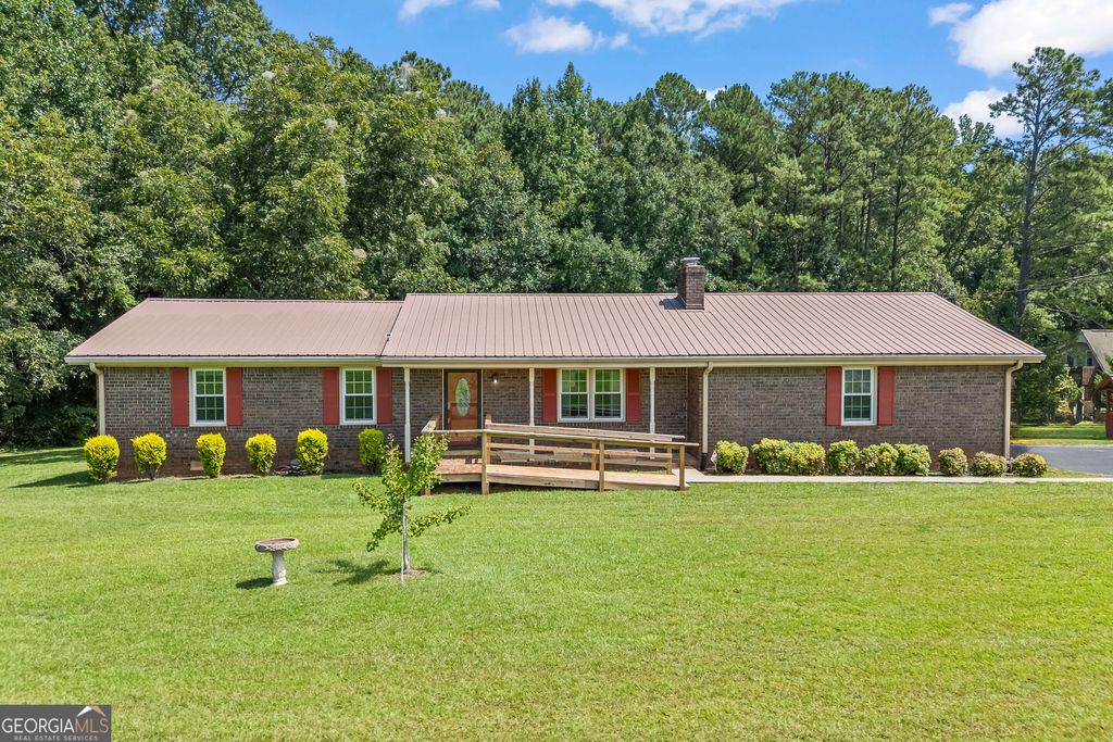 8050 Hog Mountain Road, Statham, GA 30666