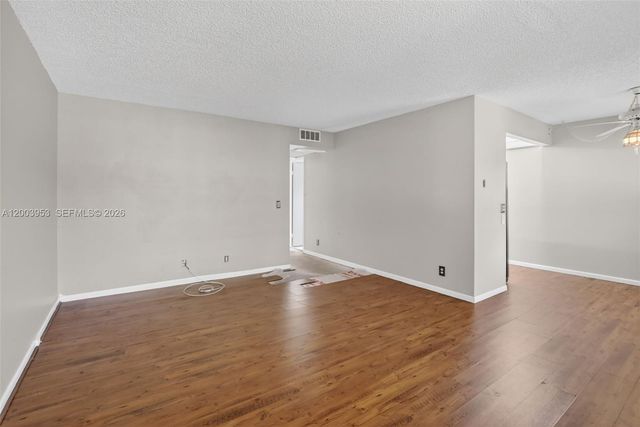 13455 SW 3rd St 203S, Pembroke Pines, FL 33027