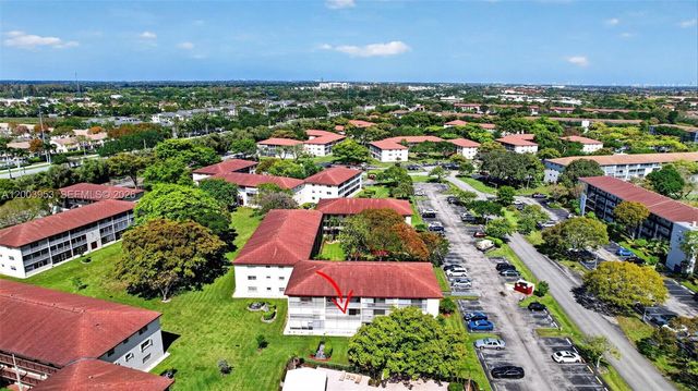 13455 SW 3rd St 203S, Pembroke Pines, FL 33027