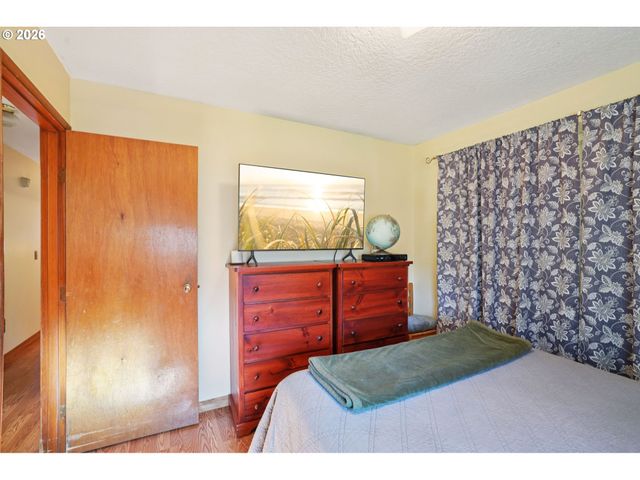 9934 N CENTRAL St, Portland, OR 97203