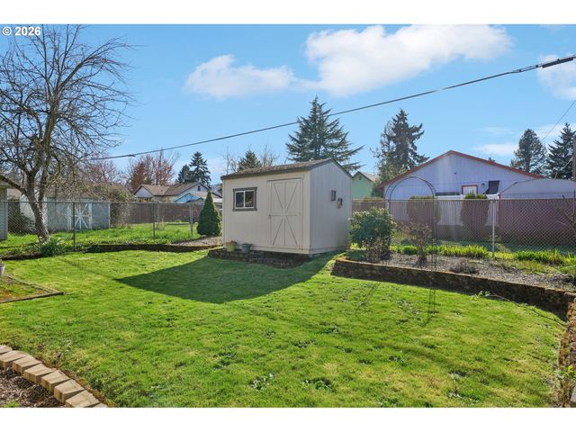 9934 N CENTRAL St, Portland, OR 97203