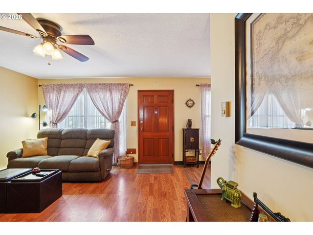 9934 N CENTRAL St, Portland, OR 97203