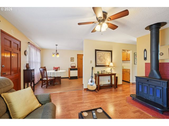 9934 N CENTRAL St, Portland, OR 97203