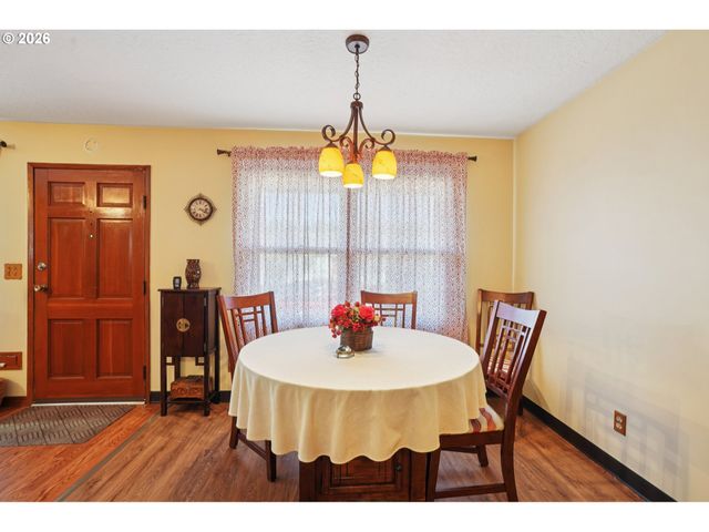 9934 N CENTRAL St, Portland, OR 97203