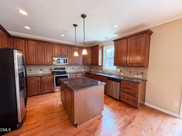2720 Kinsley Place, Raleigh, NC 27616