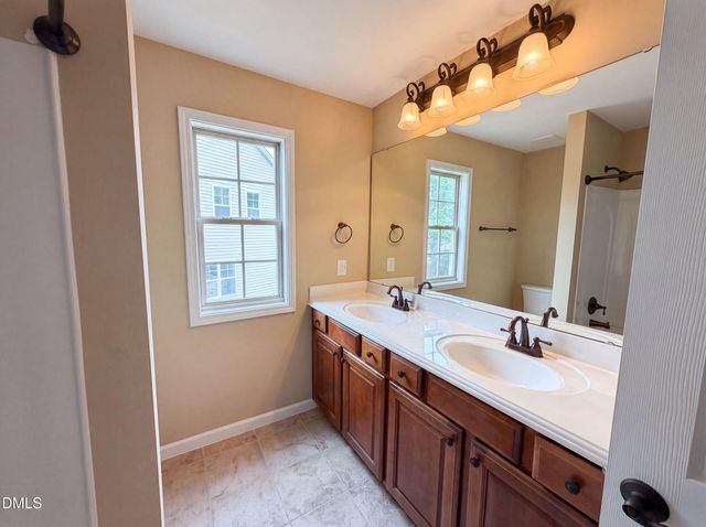 2720 Kinsley Place, Raleigh, NC 27616