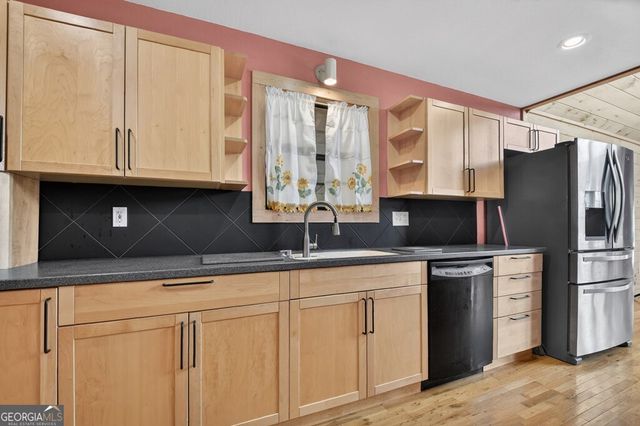 222 Mountain Hideaway Lane, Blue Ridge, GA 30513