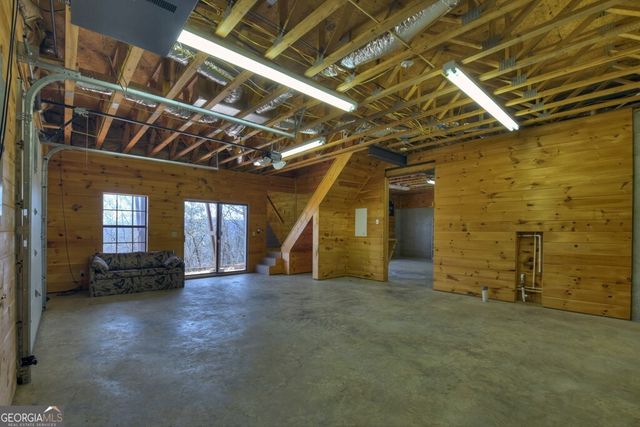 222 Mountain Hideaway Lane, Blue Ridge, GA 30513