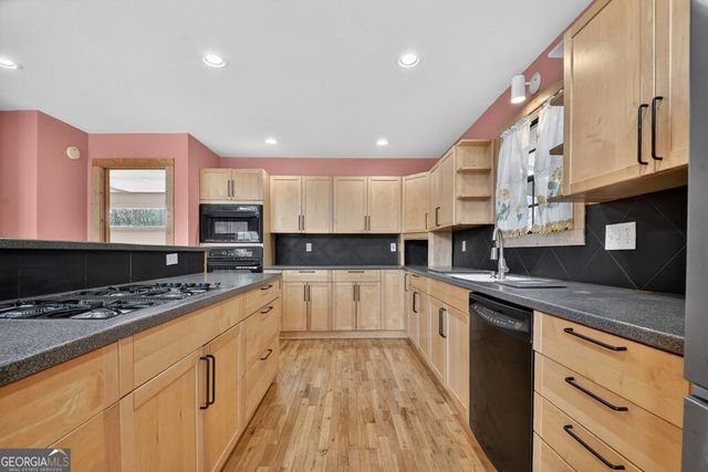 222 Mountain Hideaway Lane, Blue Ridge, GA 30513