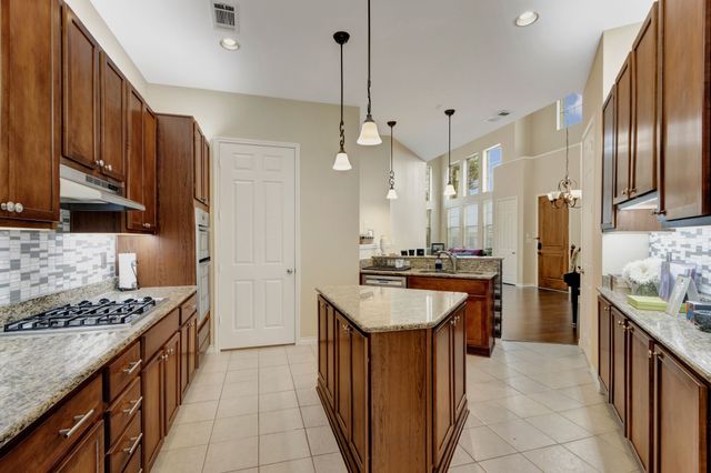 2107 Reflection Pointe, Richardson, TX 75080