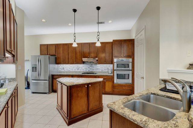 2107 Reflection Pointe, Richardson, TX 75080