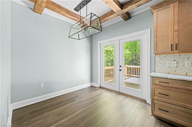 4814 Selwyn Drive, Winston-salem, NC 27104