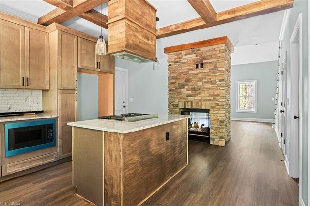 4814 Selwyn Drive, Winston-salem, NC 27104