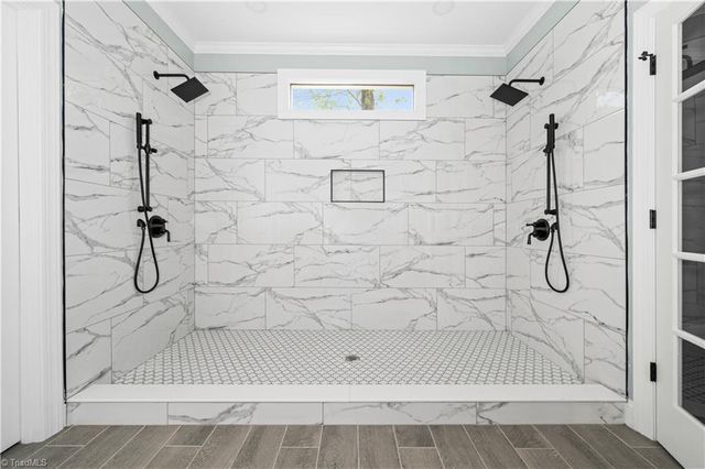 4814 Selwyn Drive, Winston-salem, NC 27104