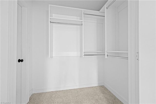 4814 Selwyn Drive, Winston-salem, NC 27104