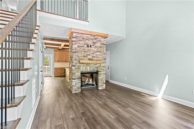 4814 Selwyn Drive, Winston-salem, NC 27104