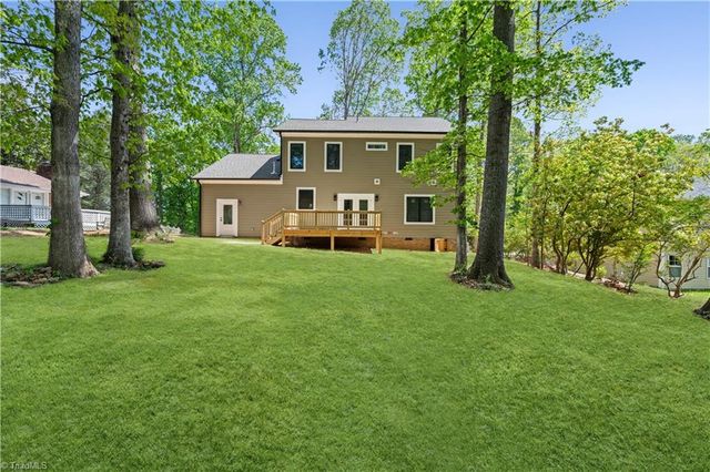 4814 Selwyn Drive, Winston-salem, NC 27104