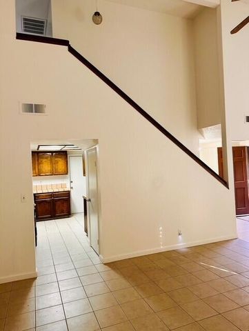 2241 N Edison Street, Visalia, CA 93292