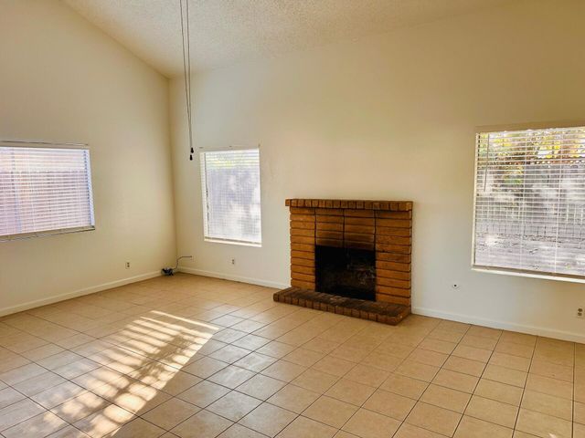 2241 N Edison Street, Visalia, CA 93292