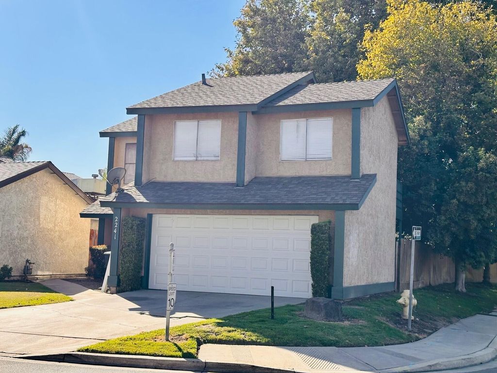 2241 N Edison Street, Visalia, CA 93292