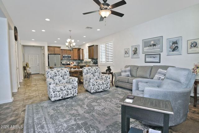 7350 W SILVER SPRING Way, Florence, AZ 85132