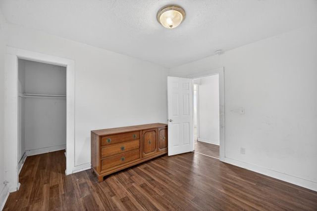 3833 38th St, Sacramento, CA 95820