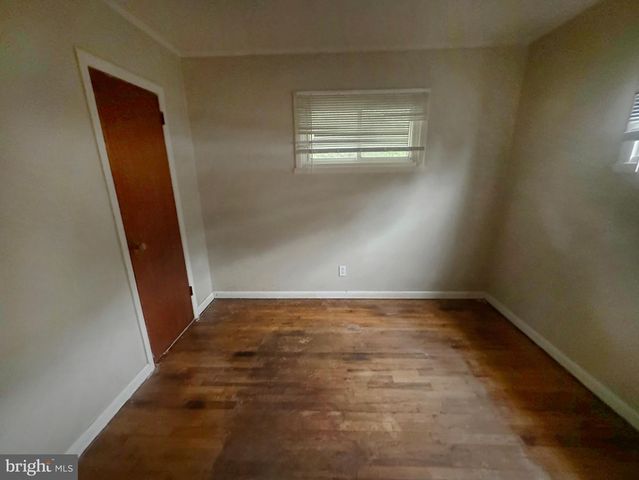 31 TRILBY AVE, Westville, NJ 08093